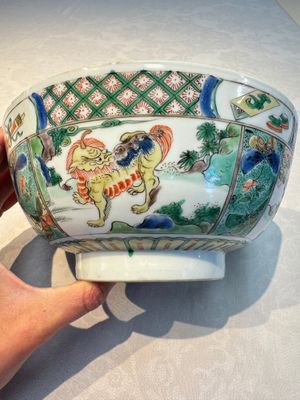 A Chinese famille verte 'Mythical Beasts' bowl, Lu Yi Tang 菉漪堂 mark, Kangxi — 照片 6