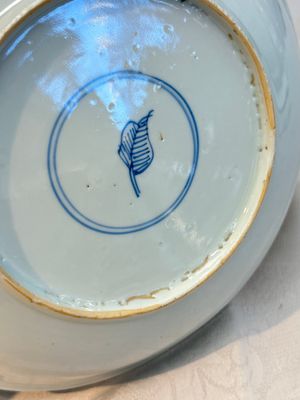 A Chinese famille verte 'peonies and butterflies' plate, Kangxi — foto 10