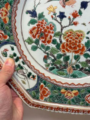 A Chinese famille verte 'peonies and pheasants' octagonal dish, Kangxi — photo 6