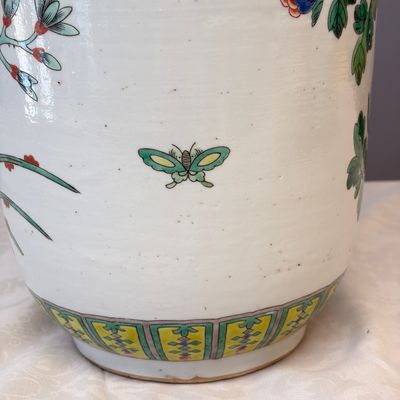A Chinese famille verte 'Pheasants among Flowering branches' vase — photo 15