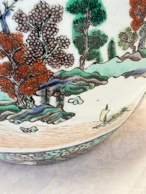 A Chinese famille verte 'Phoenixes and Mountainous Landscape' fish bowl or jardinière, 19th C. — 照片 6