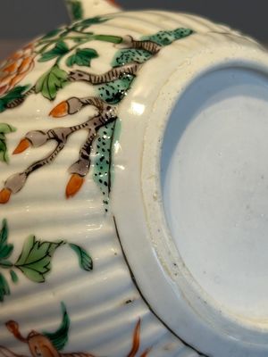 A Chinese famille verte 'phoenixes and peonies' teapot, Kangxi — photo 18