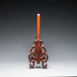 A Chinese famille verte plaque set in a partly huanghuali wooden table screen, Kangxi — 照片 4