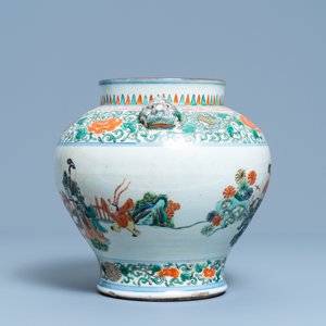 A Chinese famille verte 'playing boys' vase, 19/20th C. — 照片 2
