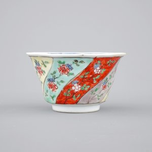 Une tasse et soucoupe en porcelaine de Chine famille verte, Kangxi, ca. 1700 — photo 4
