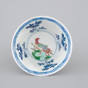 Une tasse et soucoupe en porcelaine de Chine famille verte, Kangxi, ca. 1700 — photo 8
