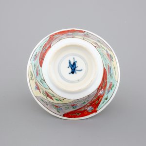 Une tasse et soucoupe en porcelaine de Chine famille verte, Kangxi, ca. 1700 — photo 9
