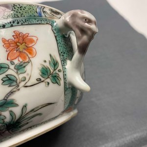 A Chinese famille verte porringer bowl and cover, Kangxi — photo 21