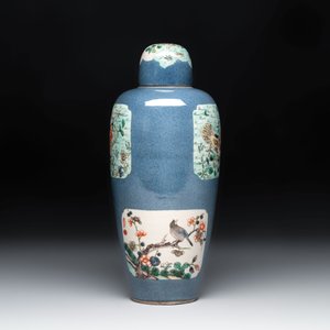 A Chinese famille verte powder-blue-ground 'Fish and Bird' vase and cover, 19th C. — photo 2