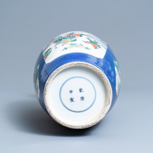 A Chinese famille verte powder blue-ground vase, 19th C. — 照片 6