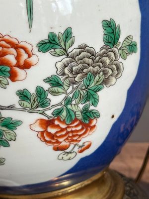 A Chinese famille verte powder blue-ground vase mounted as lamp, 19th C. — photo 14