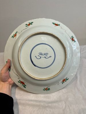 A Chinese famille verte 'river landscape' dish, lozenge mark, Kangxi — photo 10
