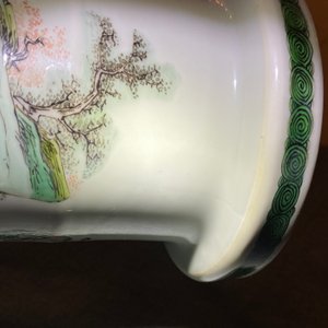 A Chinese famille verte rouleau 'immortals' vase, Kangxi — 照片 18