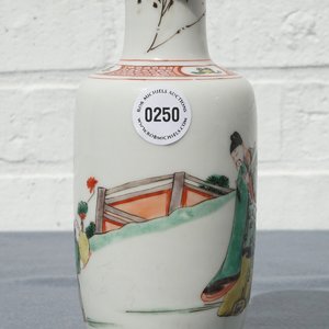 A Chinese famille verte rouleau vase with figures in a landscape, Kangxi — photo 9