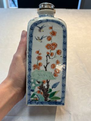 A Chinese famille verte square flask with a silver cover, Kangxi — photo 2