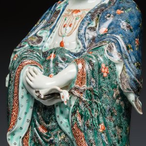 A Chinese famille verte standing Guanyin on a lotus throne — photo 3
