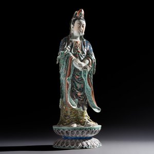 A Chinese famille verte standing Guanyin on a lotus throne — photo 10