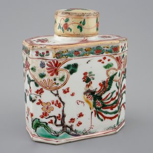 A Chinese famille verte tea caddy with phoenixes, Kangxi — photo 2