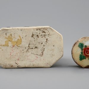 A Chinese famille verte tea caddy with phoenixes, Kangxi — photo 3