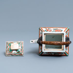A Chinese famille verte teapot and cover, Kangxi — 照片 6