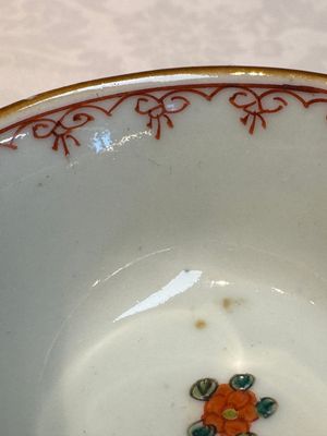 A Chinese famille verte teapot and three famille rose capucine-ground cups and saucers, Kangxi/Qianlong — photo 59