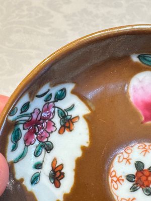 A Chinese famille verte teapot and three famille rose capucine-ground cups and saucers, Kangxi/Qianlong — photo 77
