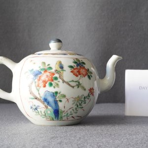 A Chinese famille verte teapot with a bird on a blossoming branch, Kangxi — photo 8