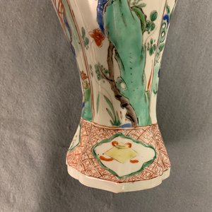 A Chinese famille verte vase and cover with mythical beasts, Kangxi — 照片 20