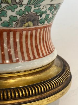 A Chinese famille verte vase and two covered vases, 19th C. — photo 29
