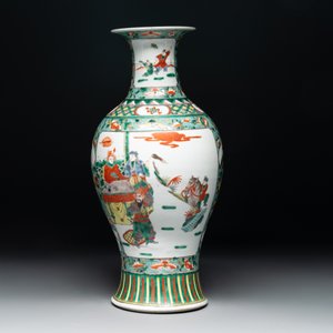 A Chinese famille verte vase and two covered vases, 19th C. — photo 12