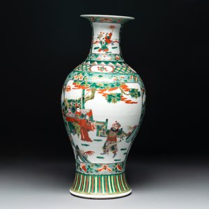 A Chinese famille verte vase and two covered vases, 19th C. — photo 10