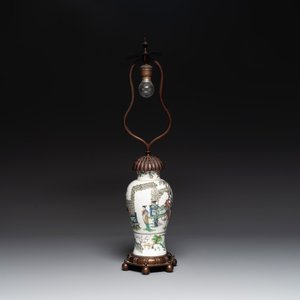 A Chinese famille verte vase mounted as lamp and a famille rose covered tureen, 19th C. — photo 2