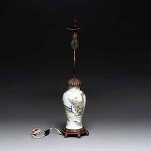 A Chinese famille verte vase mounted as lamp and a famille rose covered tureen, 19th C. — photo 4