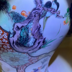A Chinese famille verte vase with birds near flowery branches, Kangxi — 照片 13