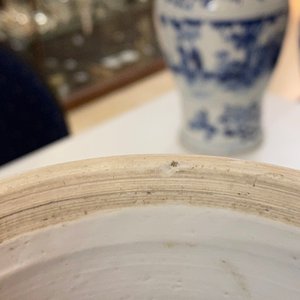 A Chinese famille verte vase with birds near flowery branches, Kangxi — 照片 17