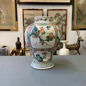 A Chinese famille verte vase with birds near flowery branches, Kangxi — 照片 23
