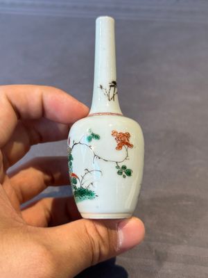 A Chinese famille verte vase with floral design, Kangxi — 照片 4