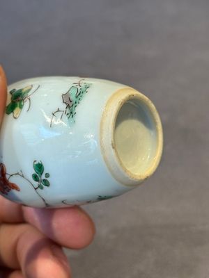 A Chinese famille verte vase with floral design, Kangxi — 照片 7