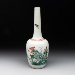 A Chinese famille verte vase with floral design, Kangxi — 照片 3