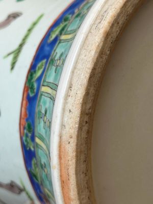 A Chinese famille verte vase with warriors on horseback, 19th C. — foto 12
