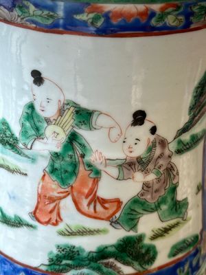 A Chinese famille verte vase with warriors on horseback, 19th C. — 照片 6