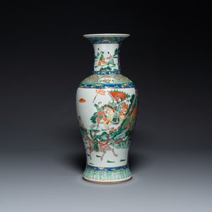 A Chinese famille verte vase with warriors on horseback, 19th C. — 照片 1