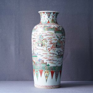 A Chinese famille verte vase with warriors on horseback, Kangxi — 照片 7