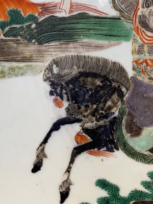 A Chinese famille verte 'warriors on horseback' dish, lingzhi mark, Kangxi — photo 8