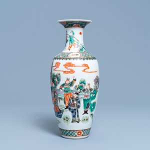 A Chinese famille verte 'warriors' vase, 19th C. — photo 2