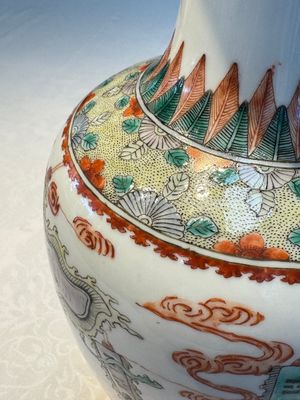 A Chinese famille verte 'Warriors' vase, Kangxi mark, 19th C. — photo 5