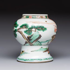 A Chinese famille verte 'Warriors' vase, Kangxi — photo 4