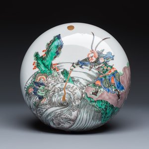 A Chinese famille verte 'Wei Zheng Slaying the Dragon 魏徵斬龍'covered box on a wooden stand — photo 9