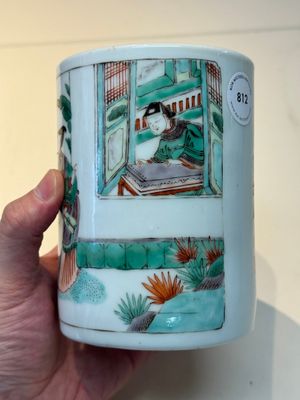 A Chinese famille verte 'Xi Xiang Ji' brush pot, Xue Gu Zhai 學古齋 mark, 19th C. — photo 6