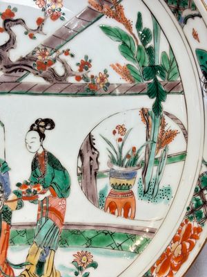 A Chinese famille verte 'Xi Xiang Ji' dish, Kangxi — foto 3